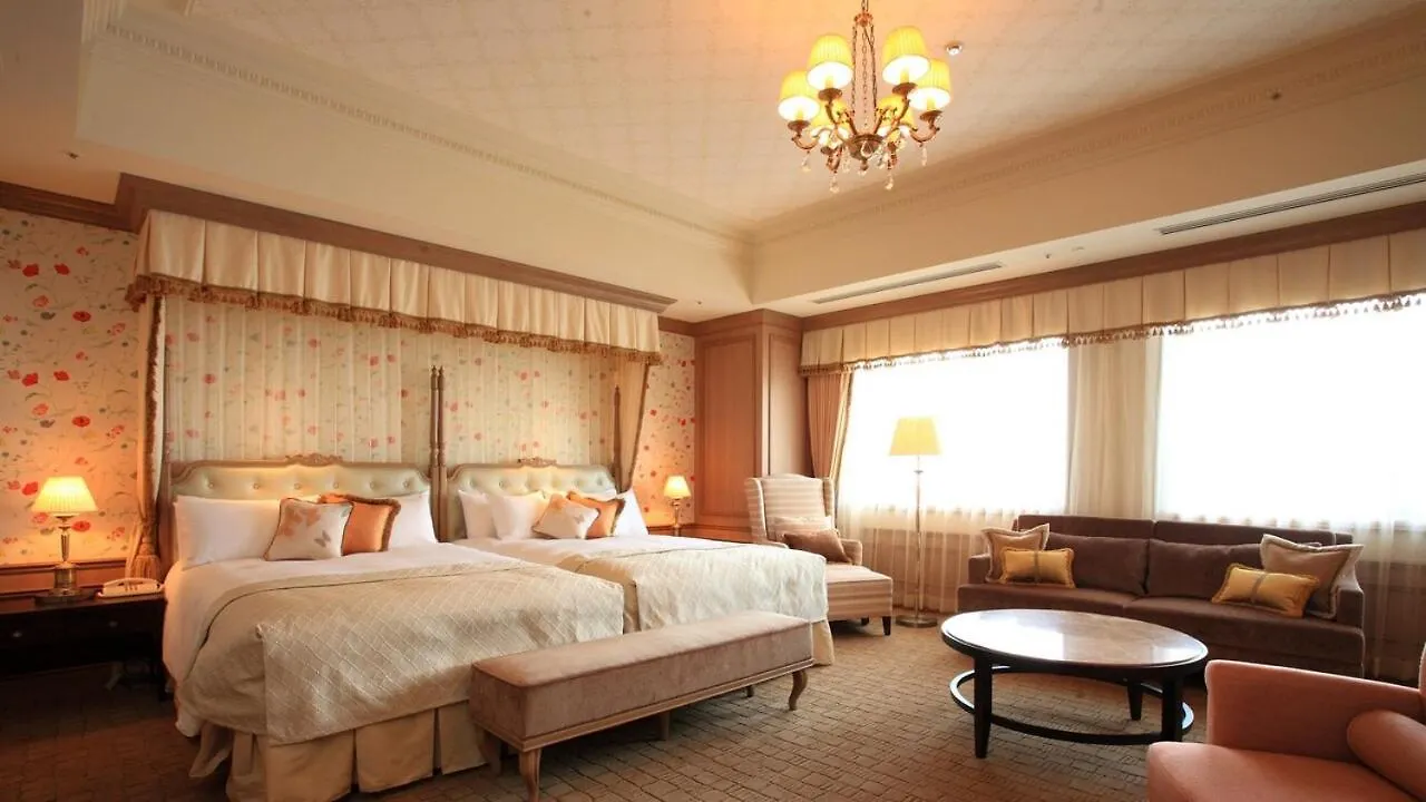 Hotel Monterey Grasmere Osaka 4*,